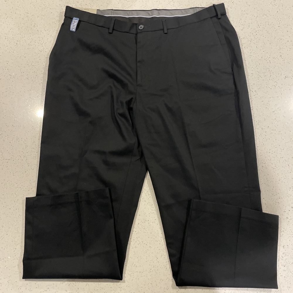 HAGGAR - Men's Black‎ Flat Front 42W 30L Classic Fit Pants NWT